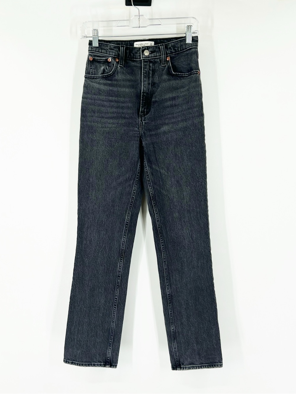 Abercrombie & Fitch The ‘90s Straight Jeans Ultra High Rise